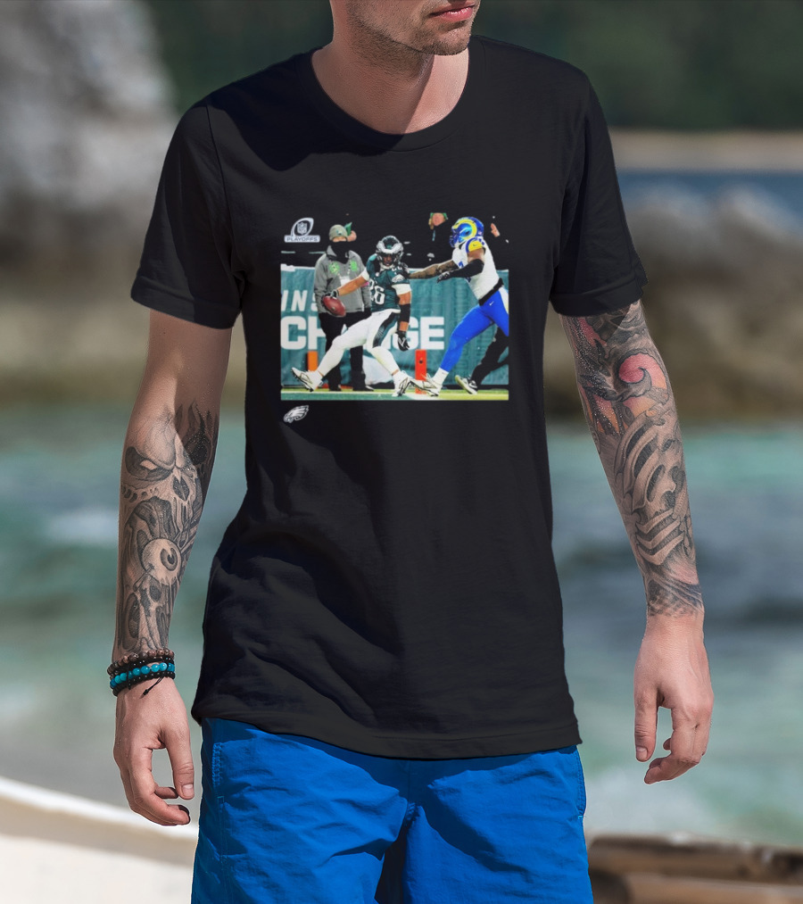 Philadelphia Eagles NFL Playoffs Divisional Round Action Scene With Saquon Barkley And Opponent T-Shirt