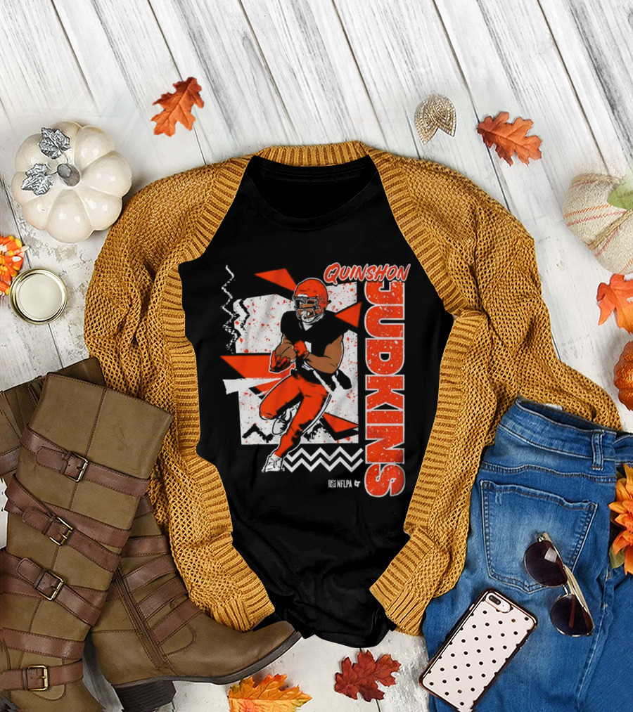 Quinshon Judkins Football 90s Style Bold Zigzag Pattern T-Shirt