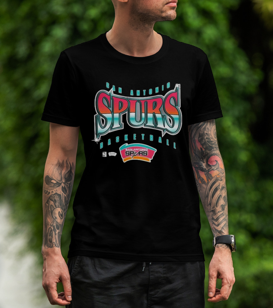 San Antonio Spurs Basketball Retro Logo Vintage Style T-Shirt
