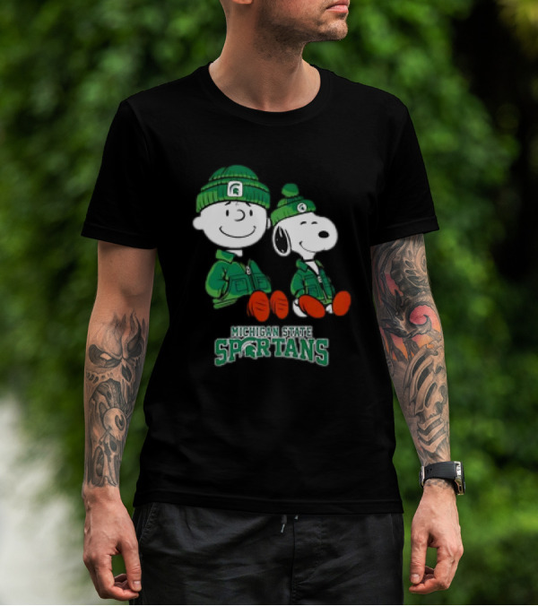 Snoopy And Charlie Brown Michigan State Spartans Green Apparel T-Shirt