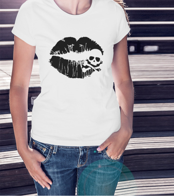 Skull Crossbones Lips Grunge T-Shirt