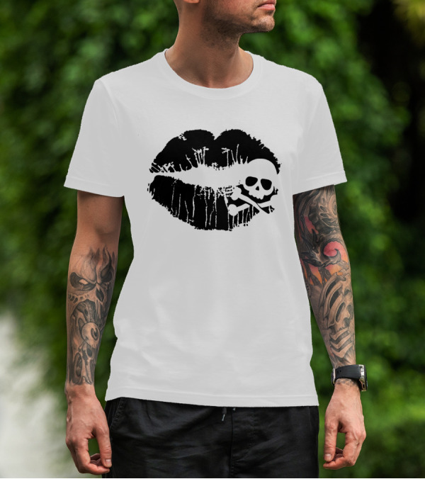Skull Crossbones Lips Grunge T-Shirt