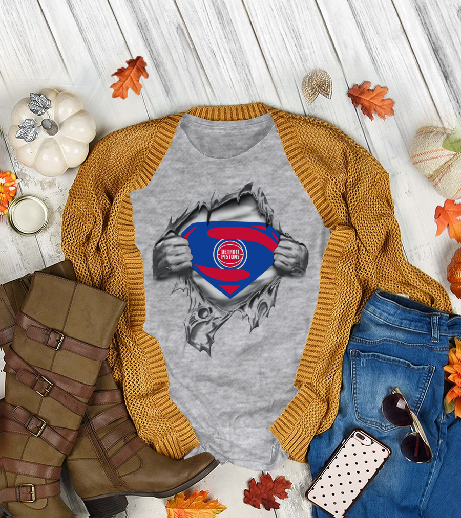 Detroit Pistons Superman Logo Tear Open T-Shirt