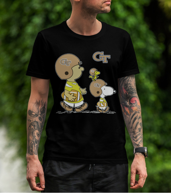 Georgia Tech Yellow Jackets Snoopy And Woodstock Football Duo T-Shirt