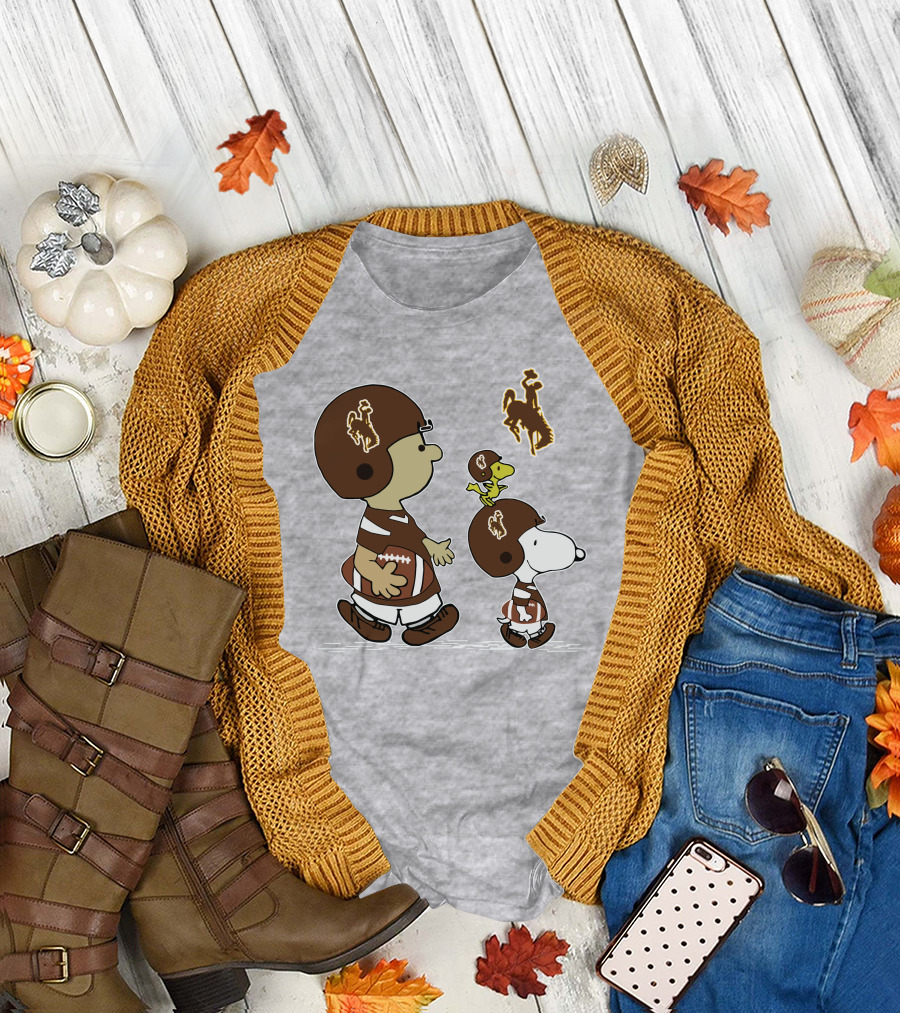 Wyoming Cowboys Peanuts Characters Football T-Shirt