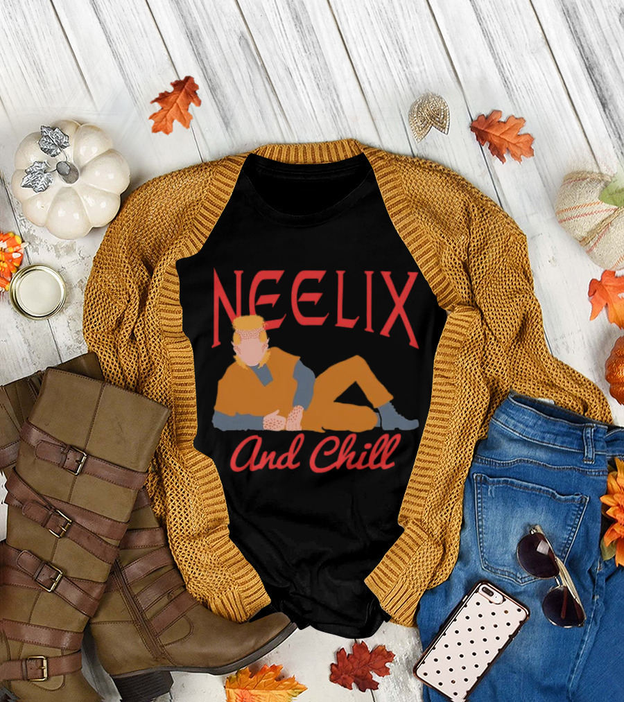 Neelix and Chill Star Trek Voyager Character Casual Relaxation Mood T-Shirt