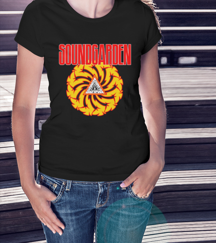 Soundgarden Badmotorfinger Album Cover Iconic Logo Spiral T-Shirt