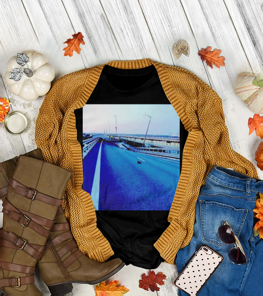 Crimean Kerch Bridge Partial Collapse Scene T-Shirt
