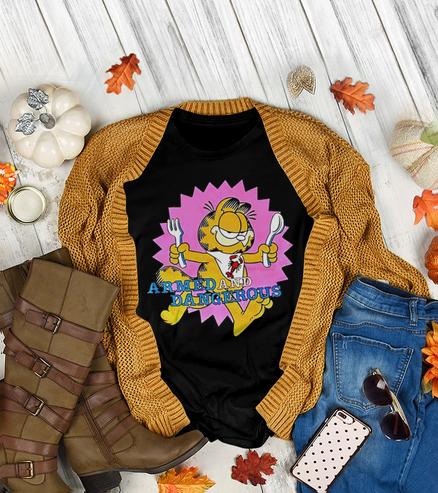 Armed and Dangerous Garfield with Fork and Spoon on Pink Starbursts T-Shirt
