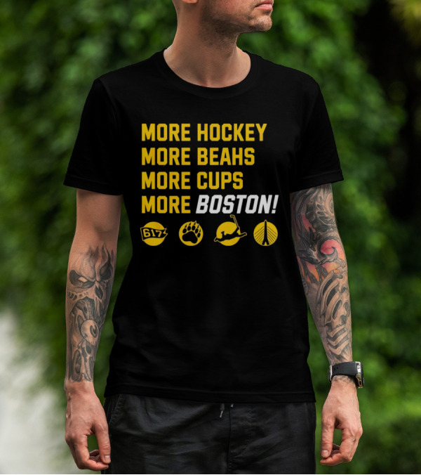 More Hockey More Beahs More Cups More Boston 617 Bear Claw Skater Bridge T-Shirt