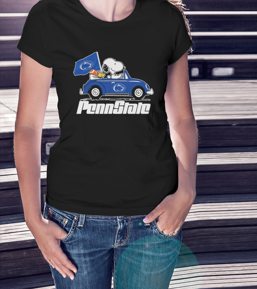 Snoopy And Woodstock Penn State Nittany Lions Driving Car With Flag T-Shirt