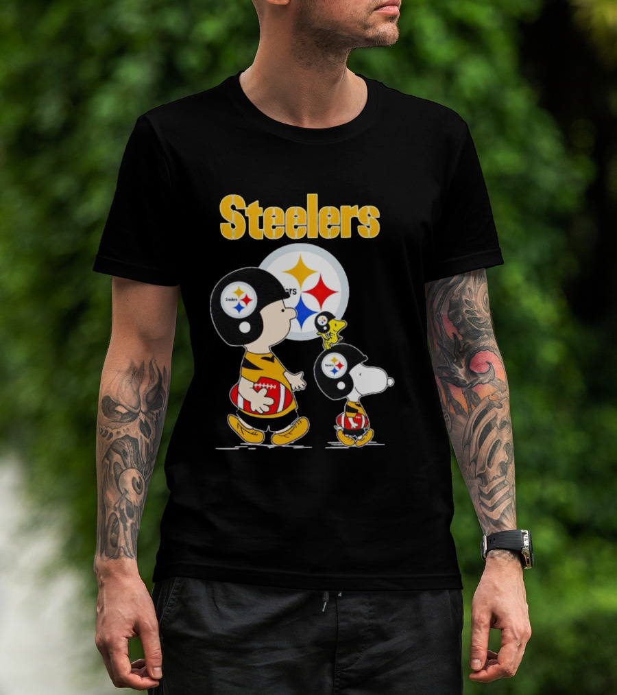 Peanuts Characters With Steelers Football Helmets T-Shirt
