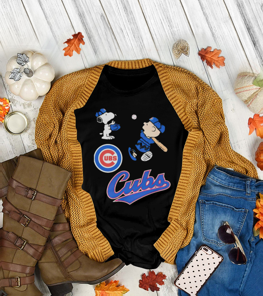 Snoopy and Charlie Brown in Chicago Cubs Baseball Uniforms T-Shirt