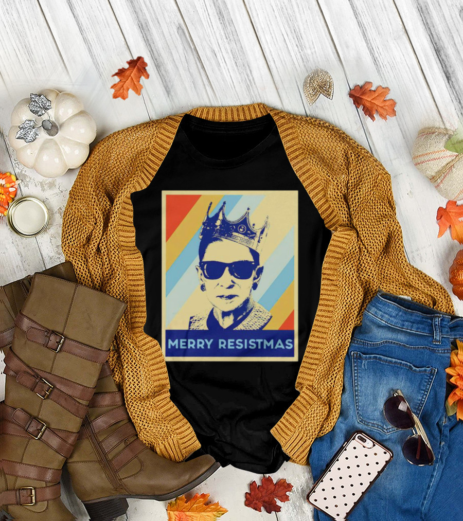 Ruth Bader Ginsburg Merry Resistmas Crown Retro Pop T-Shirt