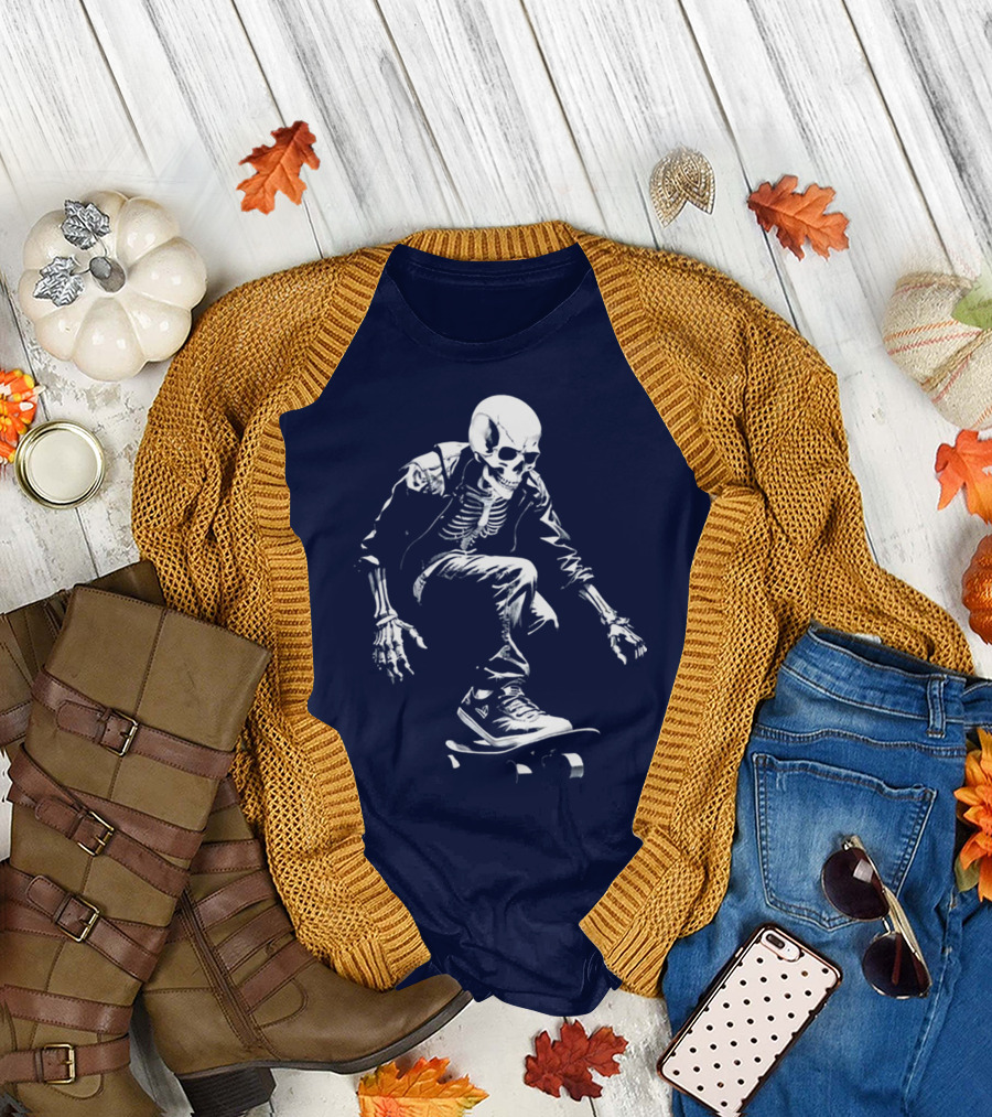 Skeleton Skateboarder Cool Iconic Street Style Skater Pose T-Shirt