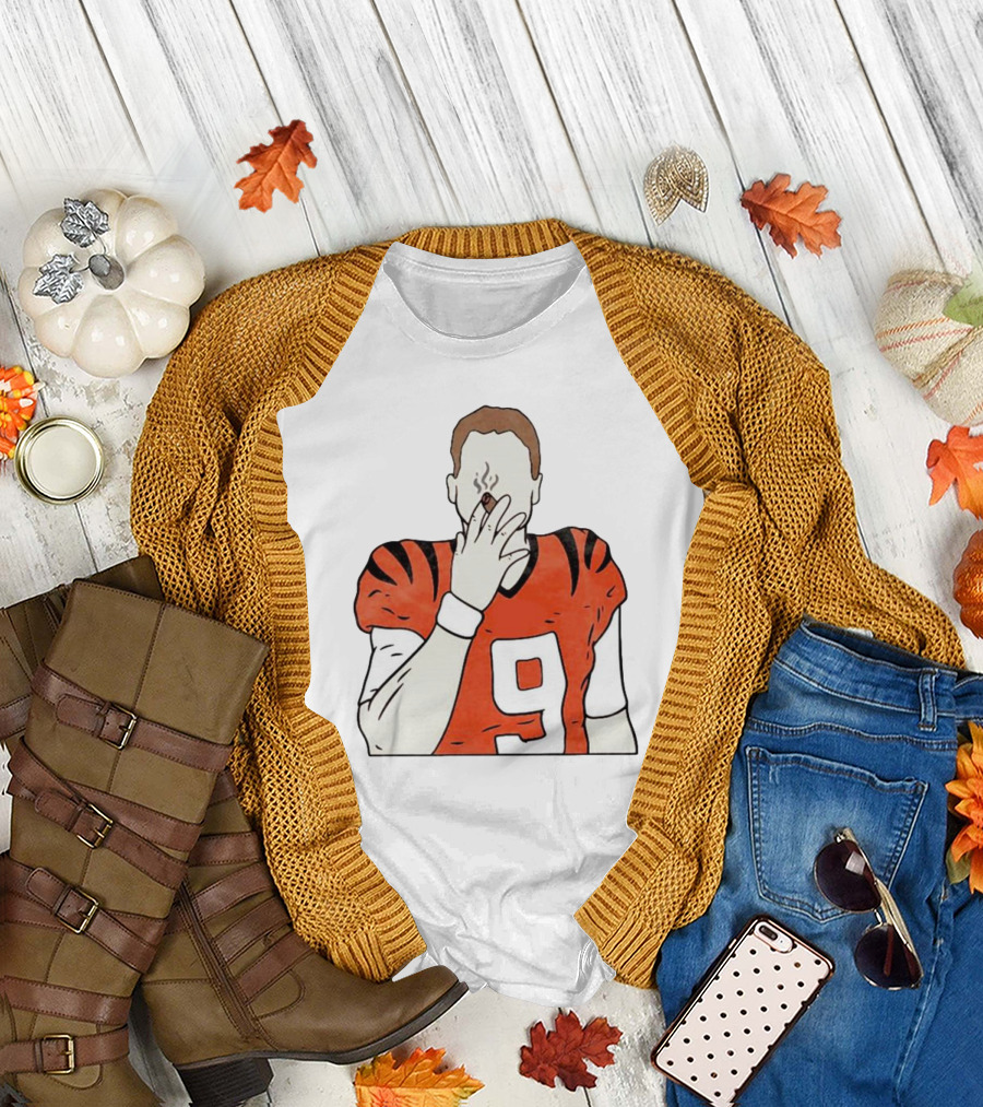 Joe Burrow Smokes Cigar Cincinnati Bengals Number 9 Jersey T-Shirt