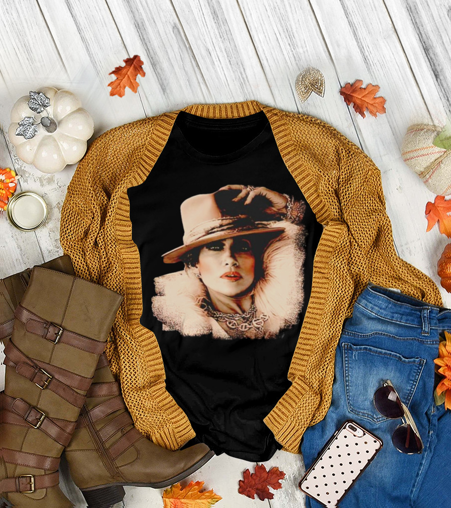 Jennifer Lopez Fur Coat and Hat Style Now T-Shirt