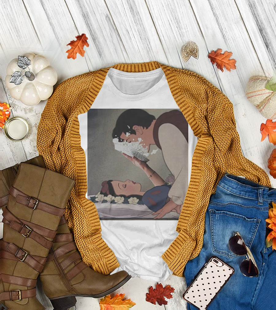 Snow White Pie in the Face Sleep Scene T-Shirt