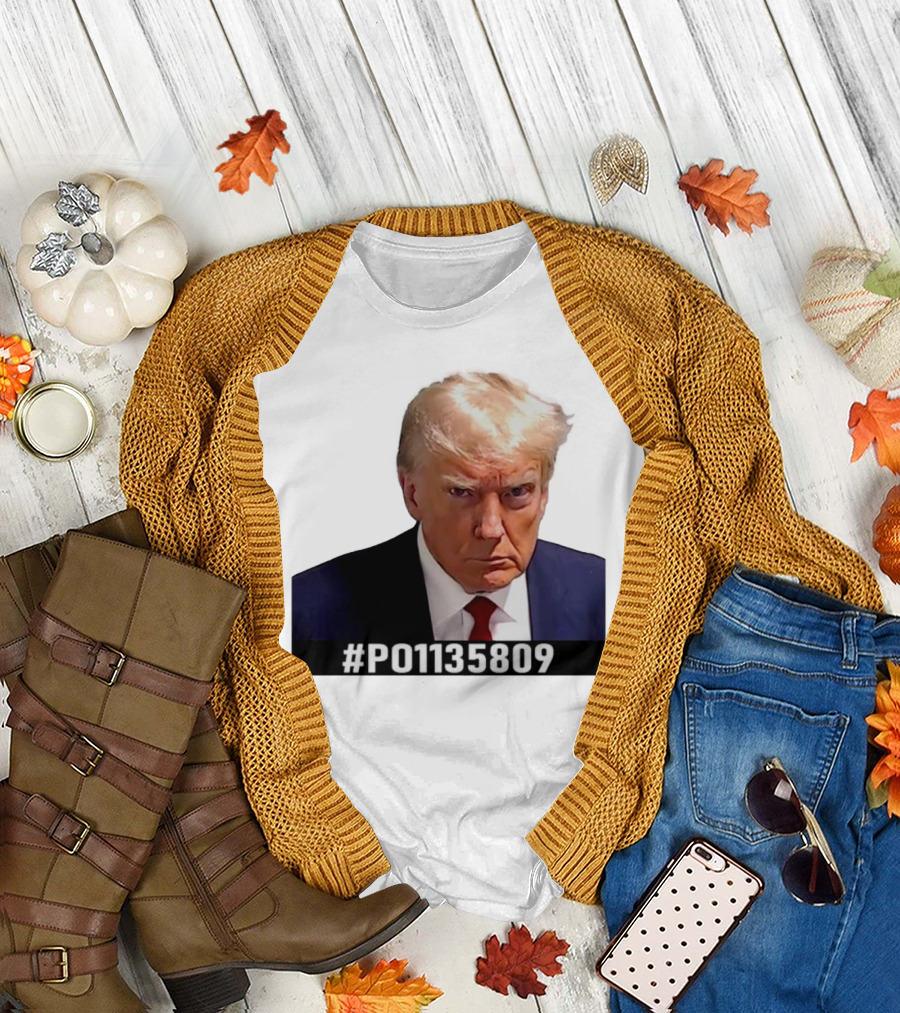 Donald Trump #P01135809 Surrender Mugshot T-Shirt
