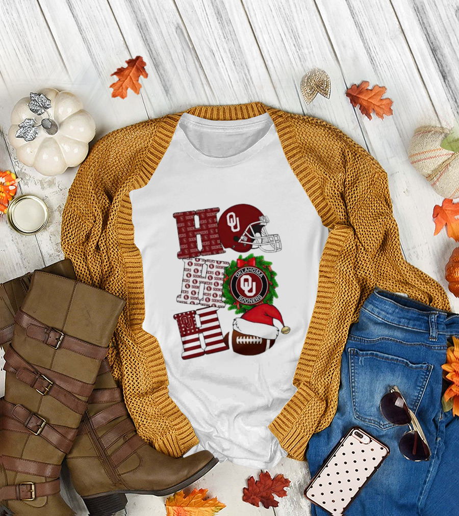 Oklahoma Sooners OU Helmet Wreath Football Santa Ho Ho Ho Christmas T-Shirt