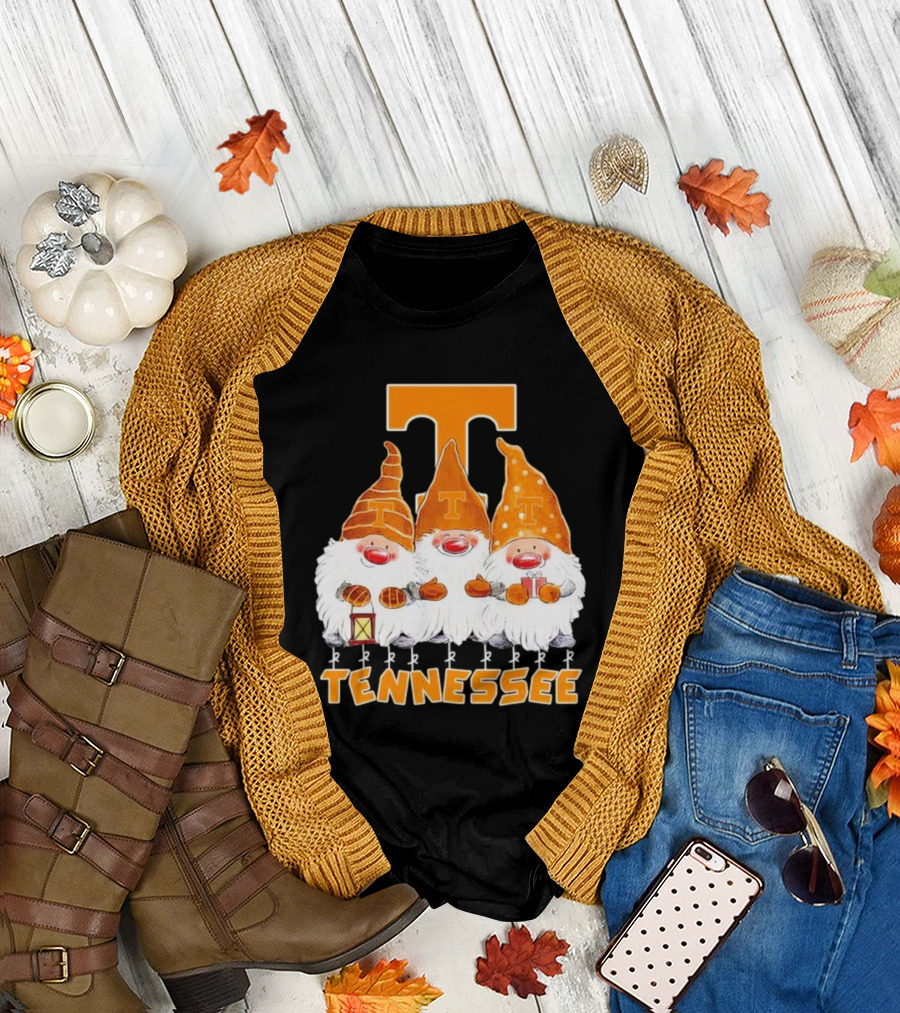 Tennessee Volunteers Christmas Gnomies with Orange T T-Shirt