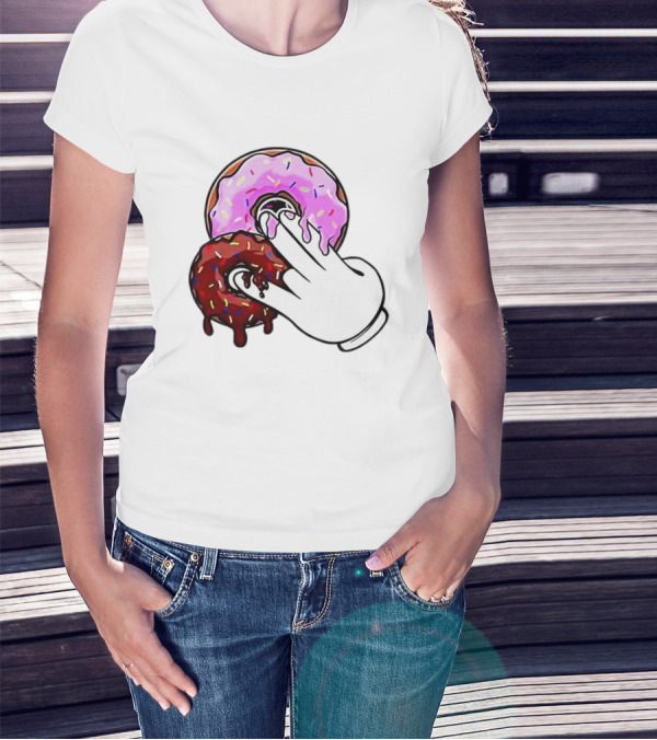 2 Pink Donuts 1 Brown Donut Animated Hand Gesture T-Shirt