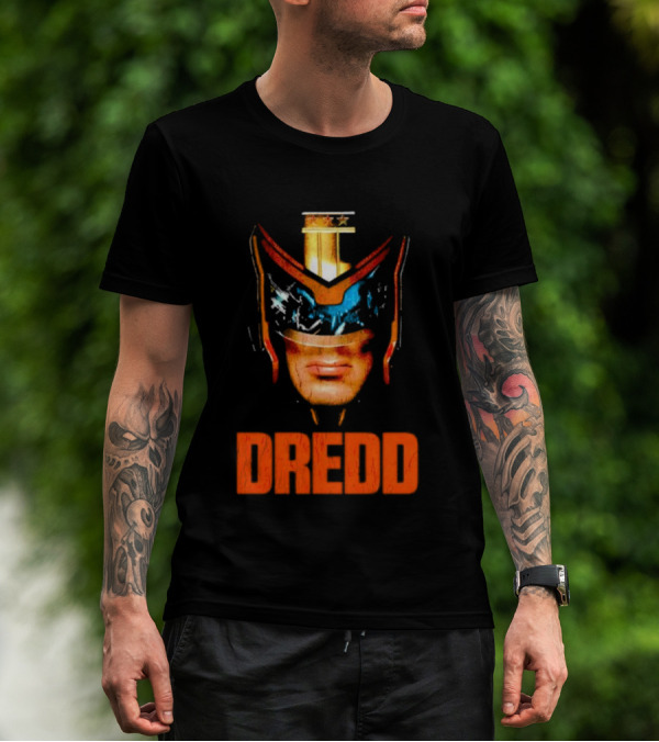 Judge Dredd Helmet Vintage Retro Dredd T-Shirt