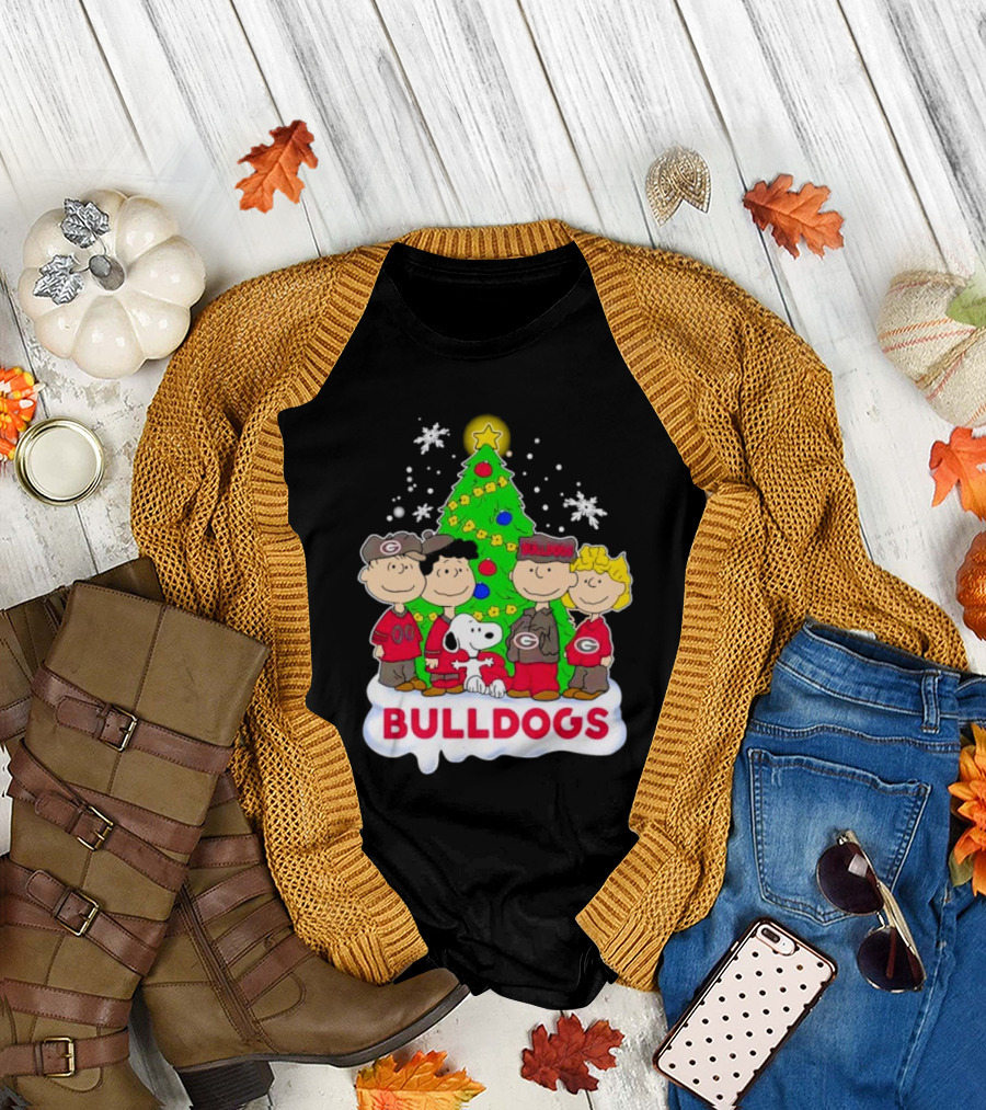 Peanuts Characters Georgia Bulldogs Christmas Tree Bulldogs T-Shirt