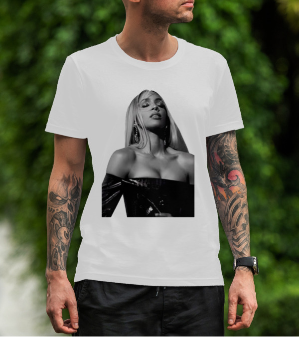 Kelly Rowland Krew Iconic Black And White Fashion Pose T-Shirt