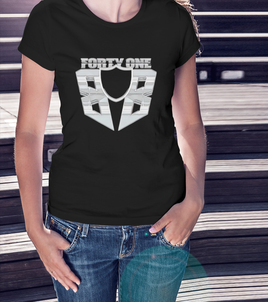 FORTY ONE BOB Silver Shield Style Raider Aesthetic T-Shirt