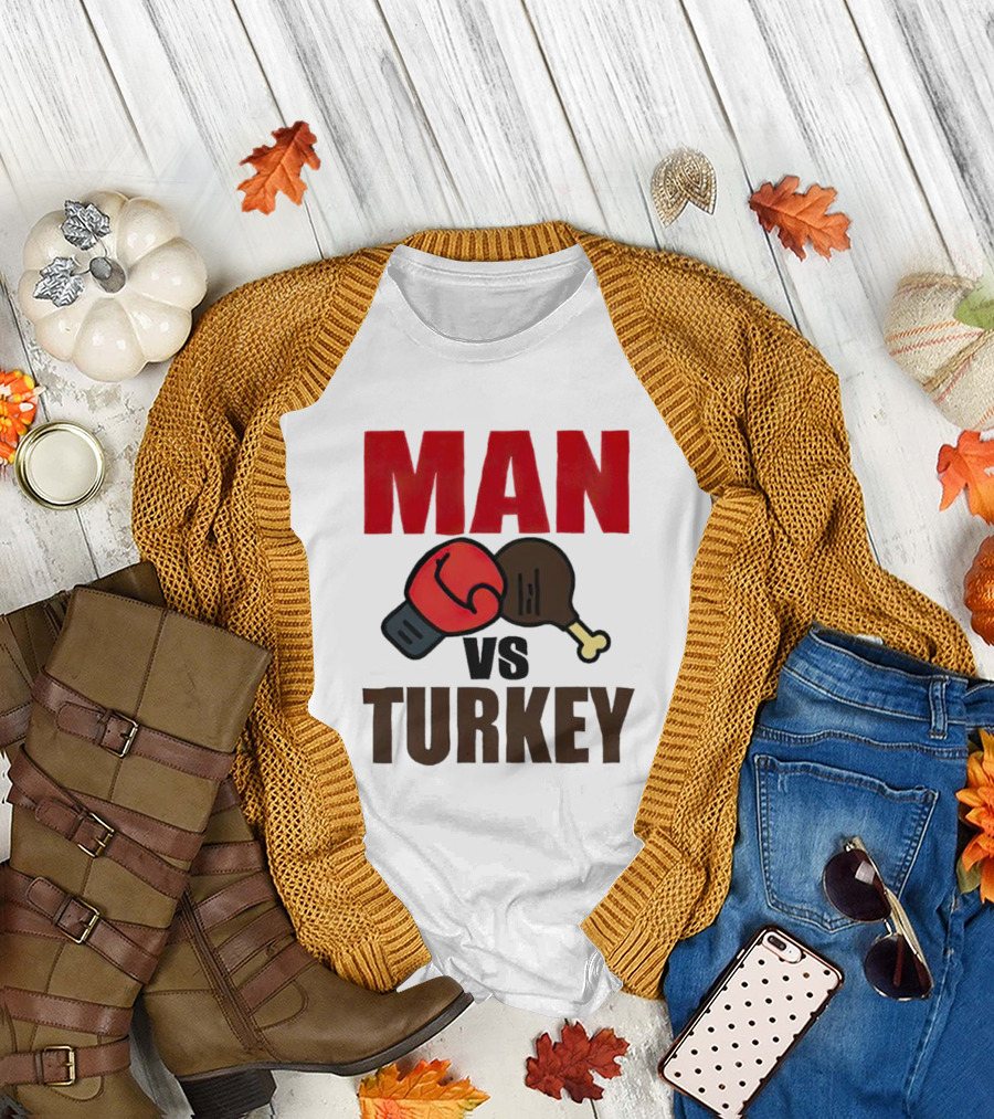 MAN VS TURKEY THANKSGIVING BOXING MATCHUP T-Shirt