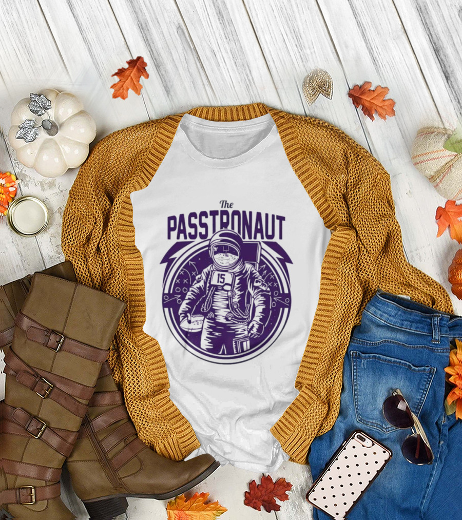 Minnesota Vikings The Passtronaut Astronaut Player Number 15 T-Shirt