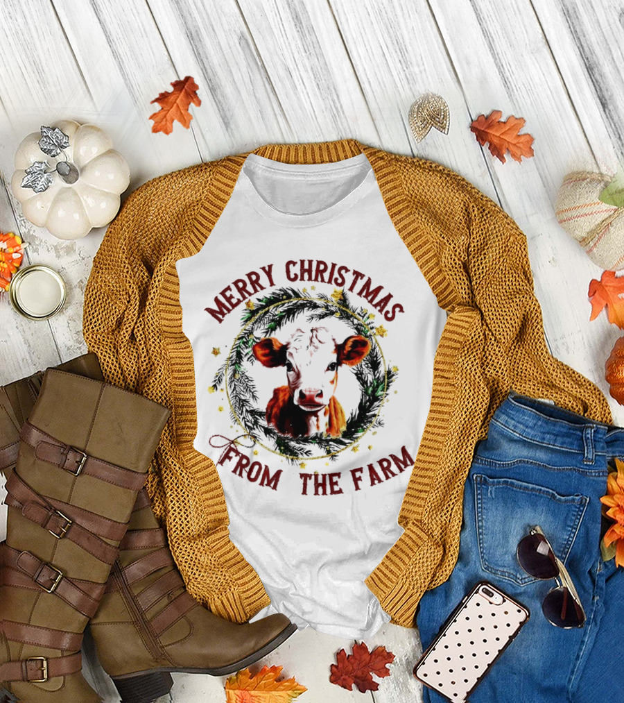 Merry Christmas Cow Wreath From the Farm T-Shirt