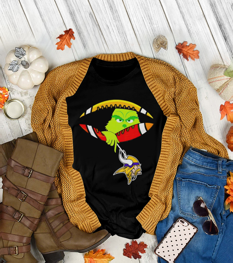 Grinch Stealing Minnesota Vikings Football T-Shirt