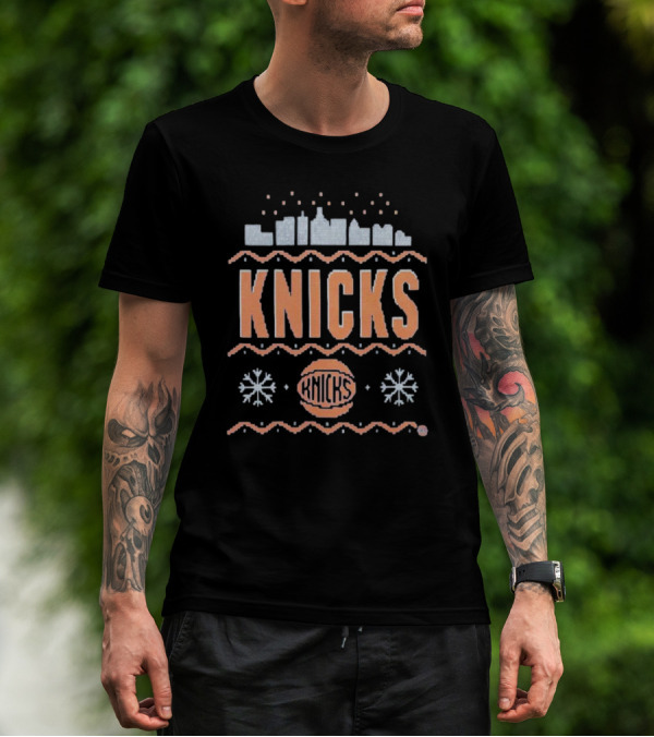 New York Knicks City Skyline Basketball Winter Snowflakes T-Shirt