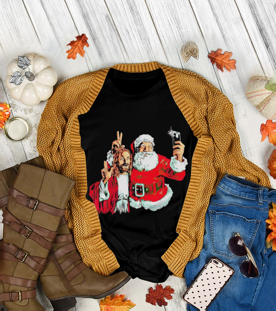 Santa and Jesus Taking Selfie Best Friends Christmas T-Shirt