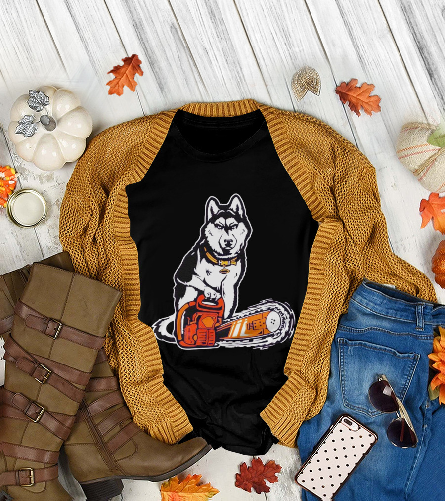 Washington Huskies Beaver Buster Chainsaw Dog T-Shirt