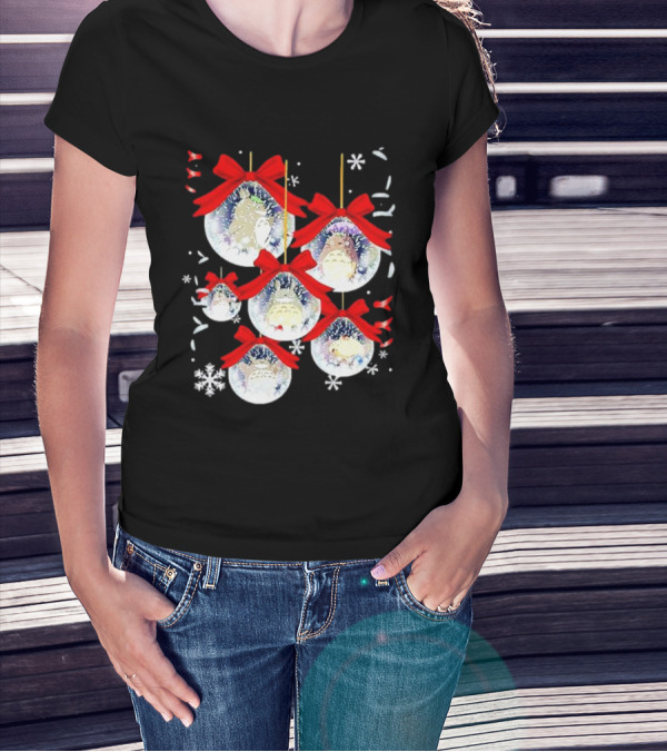 Totoro Chibi Christmas Ornaments With Snowflakes And Red Bows T-Shirt