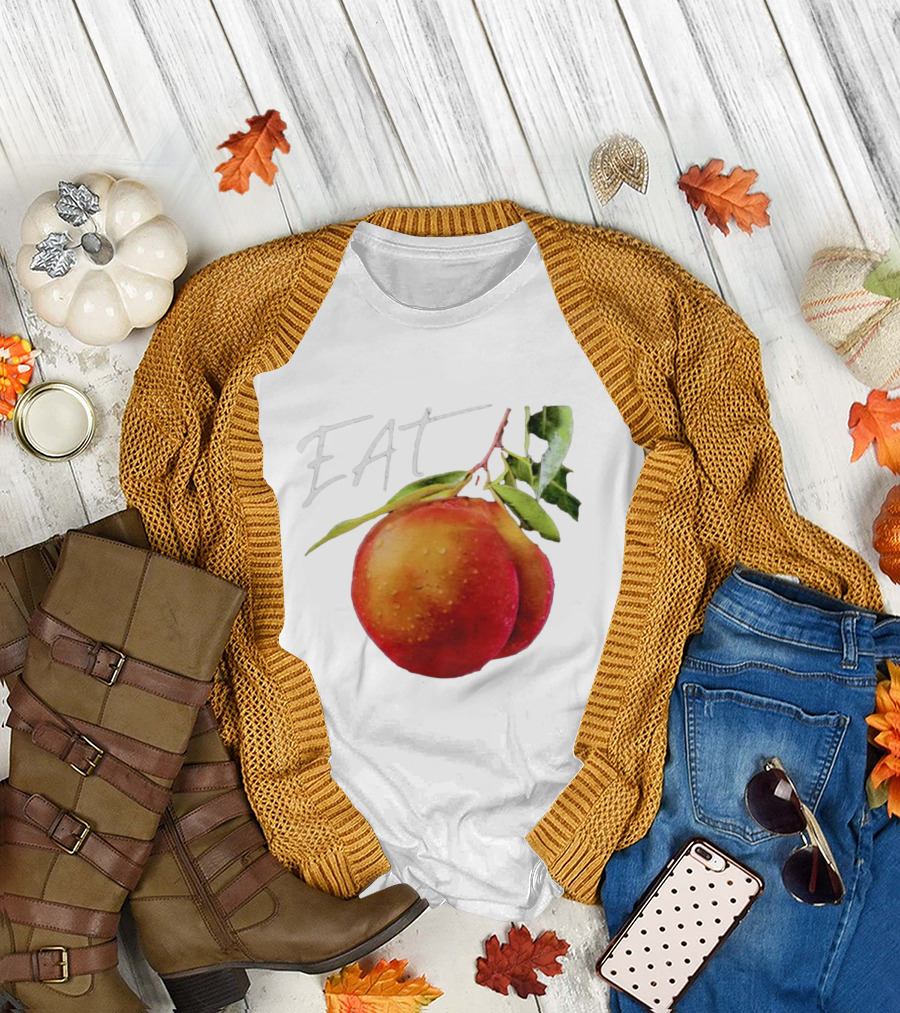 EAT Juicy Peaches with Dewy Leaves T-Shirt