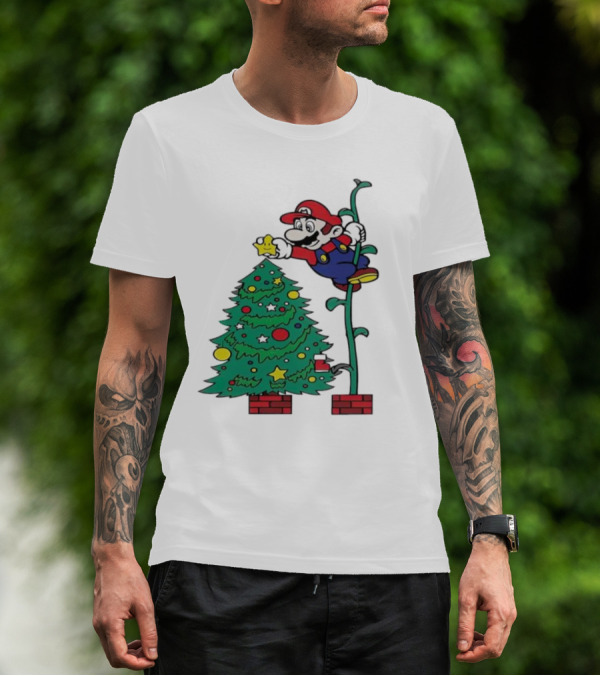 Super Mario Decorating Christmas Tree With Power-Up Star And Brick Blocks T-Shirt