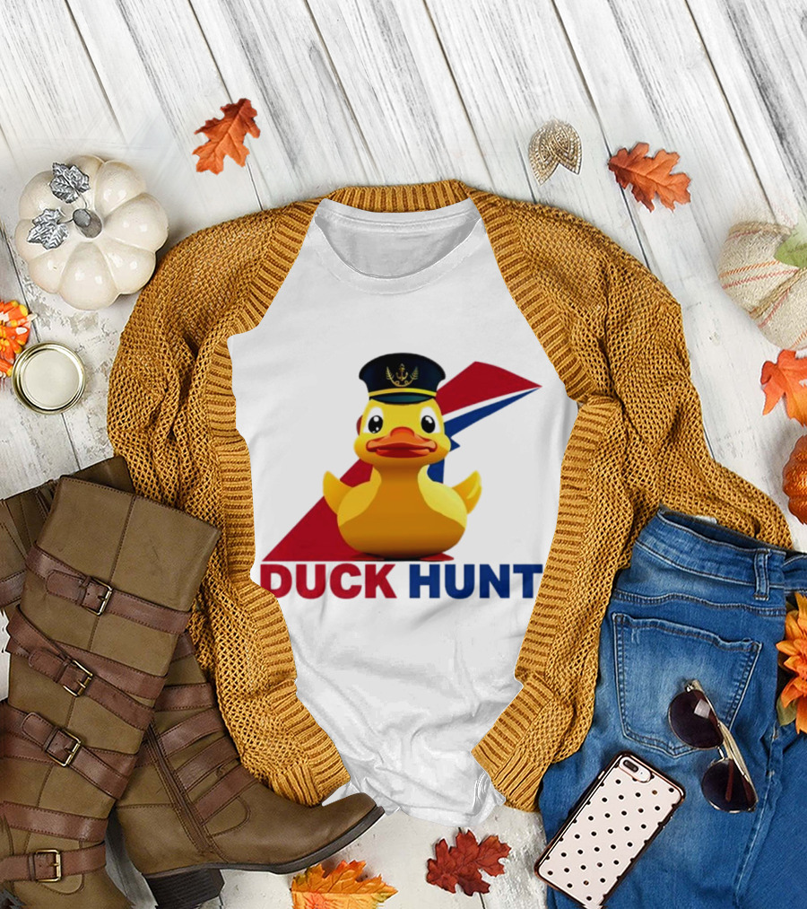 Cruising Duck Hunt Captain Rubber Duck Navy T-Shirt