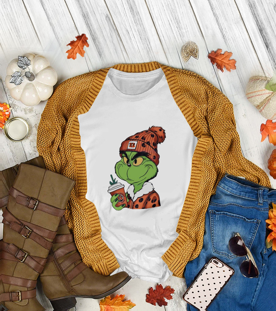 Grinch Boujee Cincinnati Bengals Football Fan Holiday T-Shirt