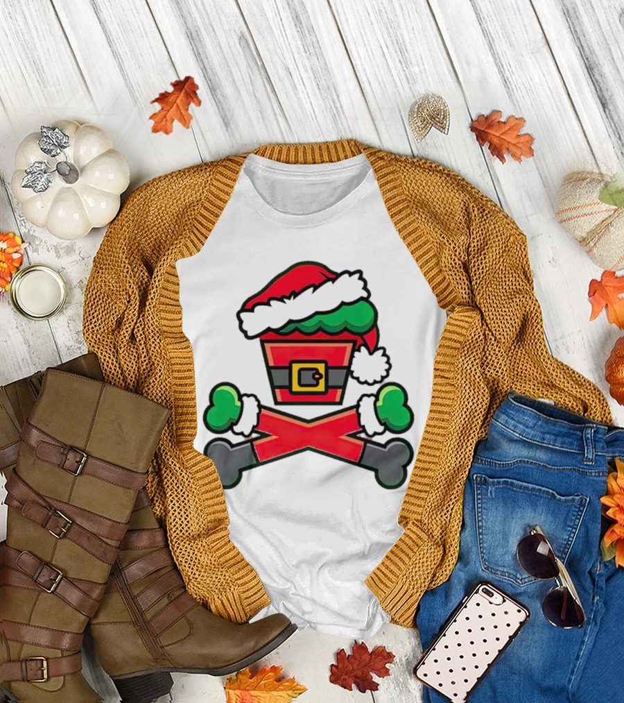 Johnny Cupcakes Jc Vault Grouchy Crossbones Christmas Santa Hat T-Shirt