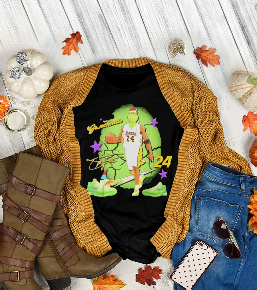 Lakers 24 Grinchmas Kobe Bryant Sneakers T-Shirt