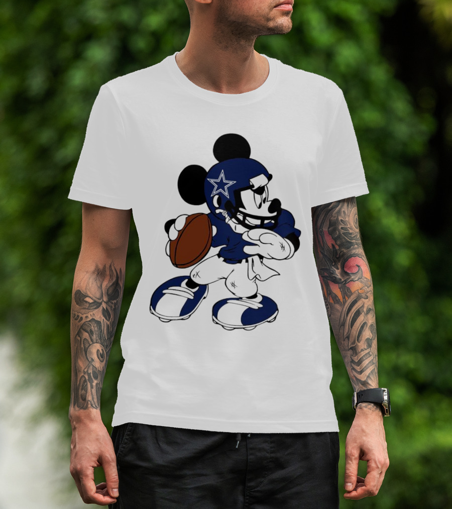 Mickey Mouse Dallas Cowboys Football Quarterback T-Shirt