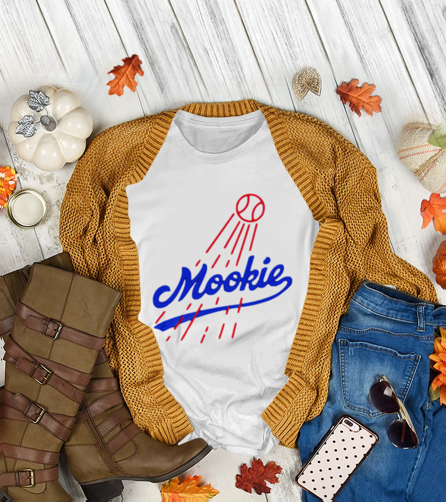 Mookie Signature Red Baseball Design Los Angeles Dodgers T-Shirt