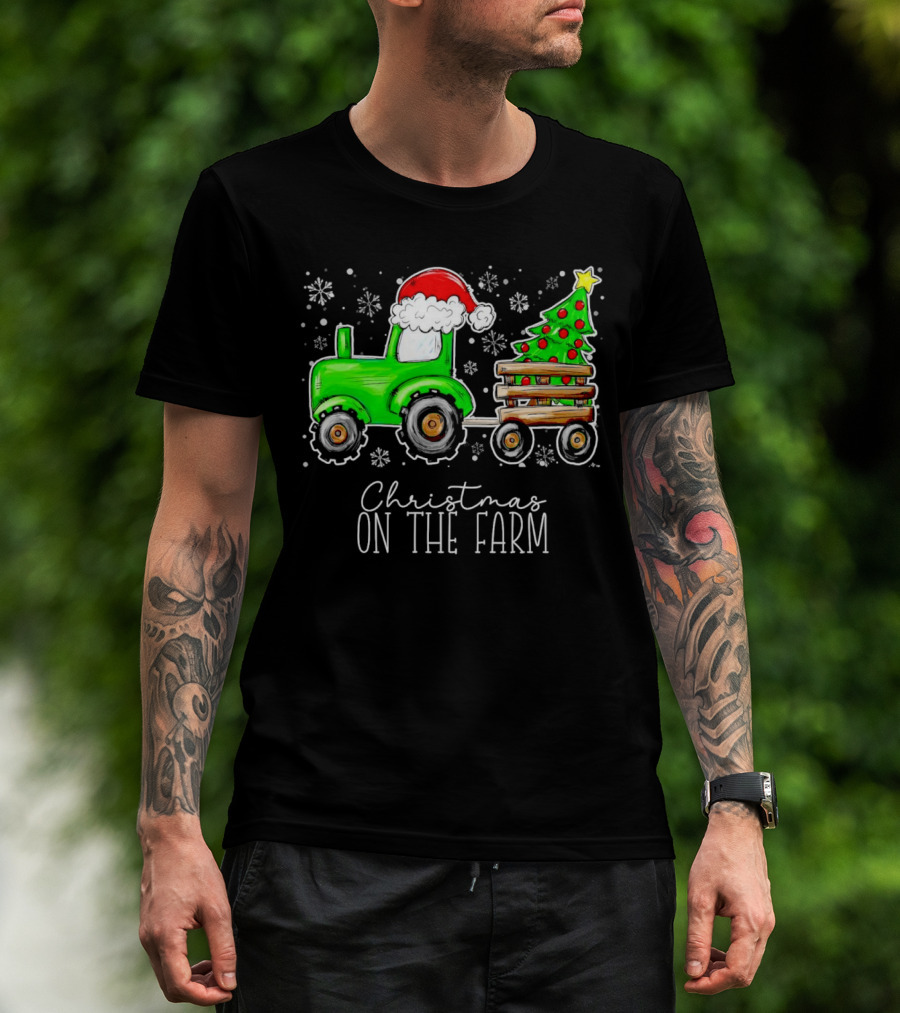 Christmas On The Farm Tractor Trailer Christmas Tree T-Shirt
