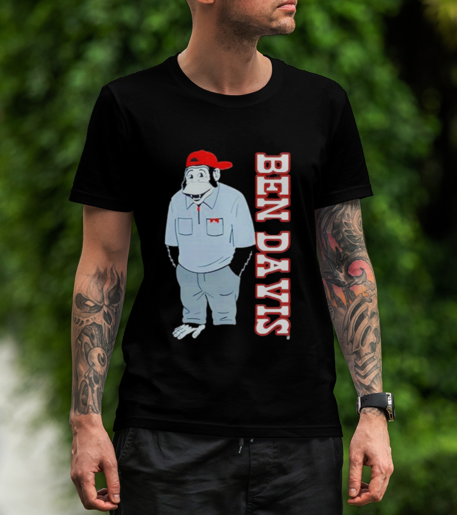 BEN DAVIS Monkey In Red Cap And Workwear T-Shirt