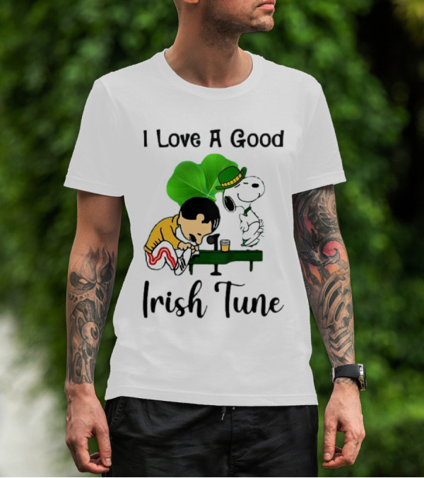 I Love A Good Irish Tune St Patrick Day Snoopy Piano Shamrock T-Shirt
