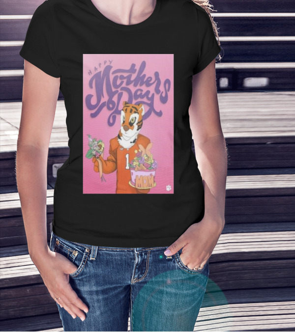 Clemson Tigers Mother's Day Celebration With Bouquet And Mom Cake T-Shirt